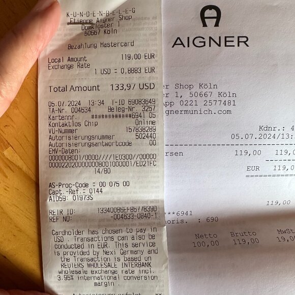 Aigner cream leather wallet - purchased in Cologne Germany - Picture 2 of 5